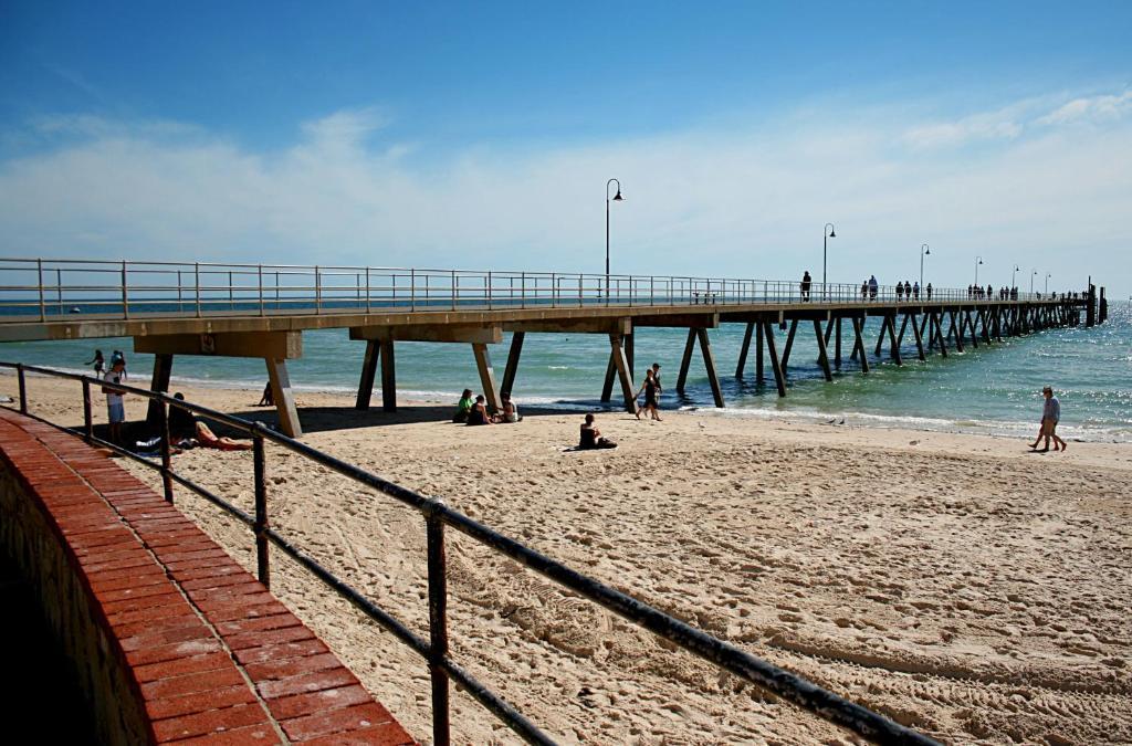 Glenelg Beach Hostel 외부 사진