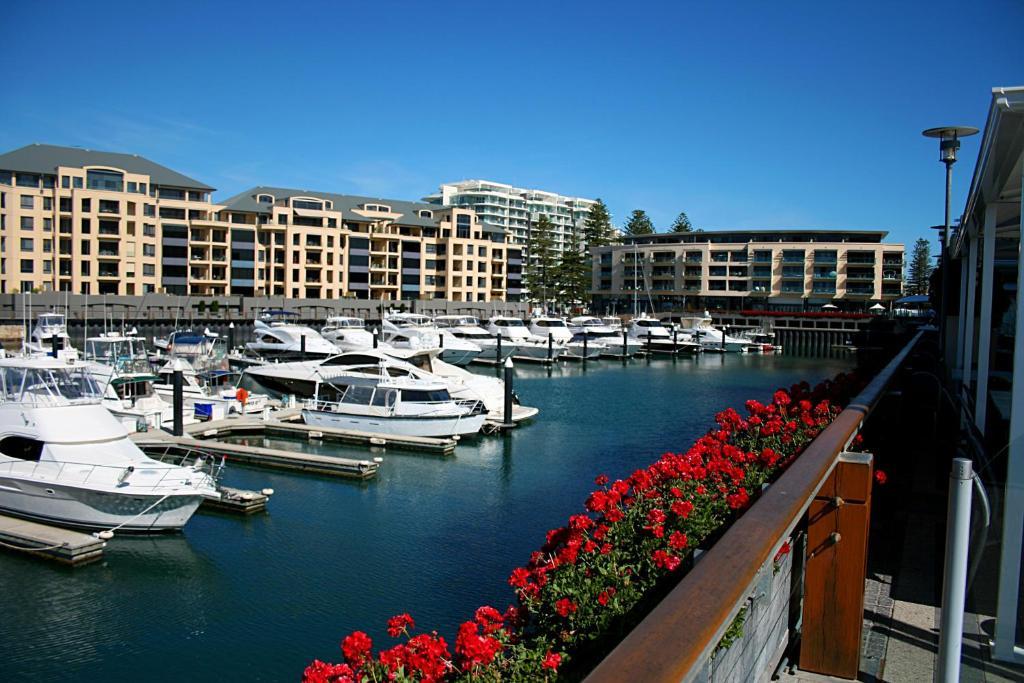Glenelg Beach Hostel 외부 사진