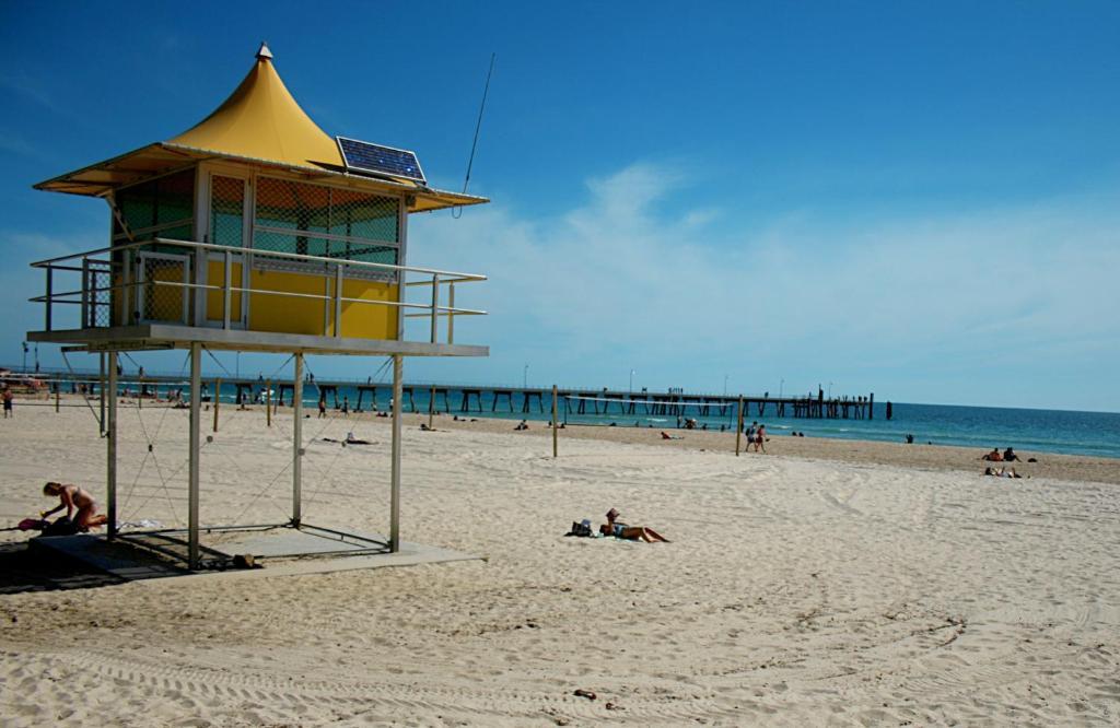 Glenelg Beach Hostel 외부 사진